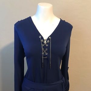 Long or mid sleeve woman’s shirt